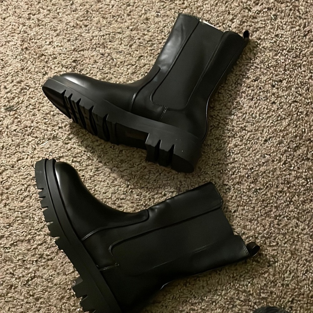 chunky sole combat boot